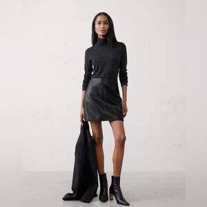 NWOT Banana Republic Soft Luxe Striped Turtleneck Top